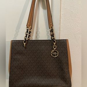 Michael Kors Shoulder Bag